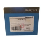 New In Box Honeywell R7847A1033 Combustion Program Burner Controller. Fixed Price $279.16.