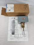 Johnson F61KB-11C Liquid Flow Spdt Switch 1" Npt 1-6" Paddle. Fixed Price $39.99.