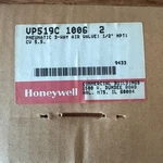 Honeywell 3-WAY Air Valve 1/2 Inch 5.5 Cv New Sealed. Fixed Price $1800.00.