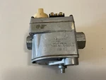 Bryant Carrier Payne EF32CK186 Gas Valve Robertshaw 301273-707. Fixed Price $140.00.