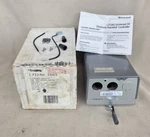 L7124U 1003 Honeywell Aquastat Universal Oil Burner Controller. Fixed Price $69.94.