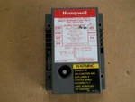 Honeywell S860C1000 Direct Spark Ignition Control Module. Fixed Price $120.00.