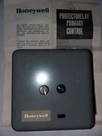 Honeywell RA890G 1294 3 Fsg 240 Volts. Fixed Price $744.79.