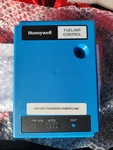 Used In Box Honeywell R7999A1005 Controller. Fixed Price $549.00.