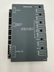 Honeywell W7101A1003 Satellite Sequencer Control Valve - New Fast Shipping!. Fixed Price $90.00.
