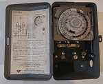 Paragon Model 8045-20 D-frost-o-matic Time Control A-355-20. Fixed Price $42.00.