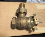 New Honeywell Pneumatic Radiator Valve VP525A 1085. Fixed Price $36.95.
