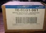 New Johnson Controls TE-6001-961 Binry Switch Kit. Fixed Price $25.00.