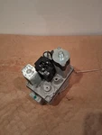 Carrier / White-rodgers EF33CW196A 36E54-200 Furnace Gas Valve. Fixed Price $29.00.