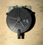 York 024-25975-000 Pressure Switch MPL-9371-V-0.33-N/O-VS Used **tested**. Fixed Price $26.95.