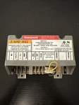 Honeywell S8610U Universal Intermittent Pilot Module Camstat/fenwal. Fixed Price $79.75.