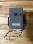 Honeywell R8404A 1002 Oil Primary Control 120V 60HZ - New Old Stock. Fixed Price $99.95.