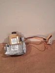 Icp Heil Tempstar HQ1005597HW Gas Valve VR8204M 1075 With Plug Wiring. Fixed Price $38.00.