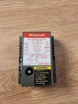 Honeywell S860C1000 Direct Spark Ignition Control Module Pre Owned. Fixed Price $58.00.