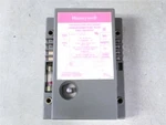 Honeywell Intermittent Gas Control Spark Ignition Module S86G1008 25V. Fixed Price $95.00.